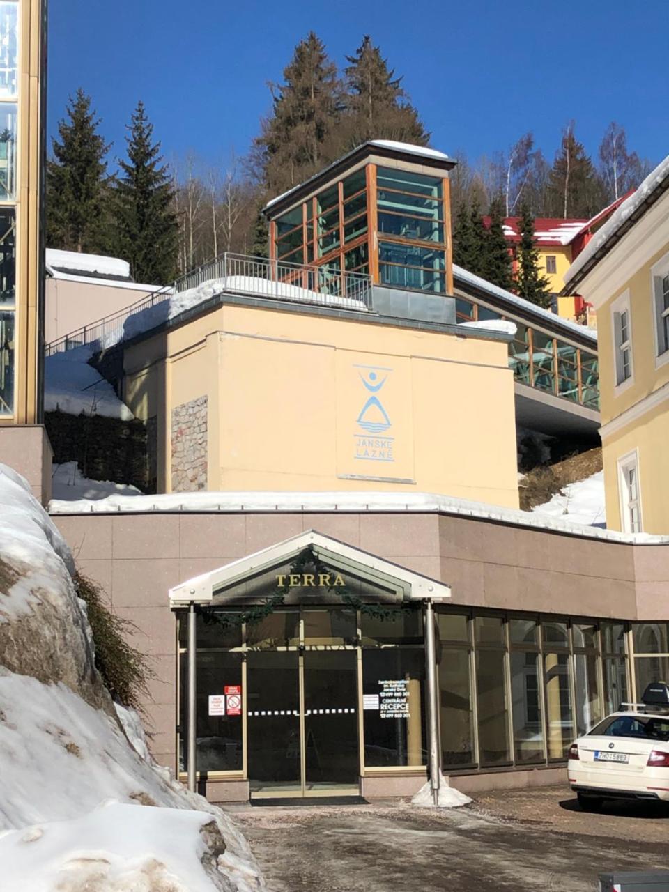 Apartman Jestrab 5 Янске Лазне Екстериор снимка